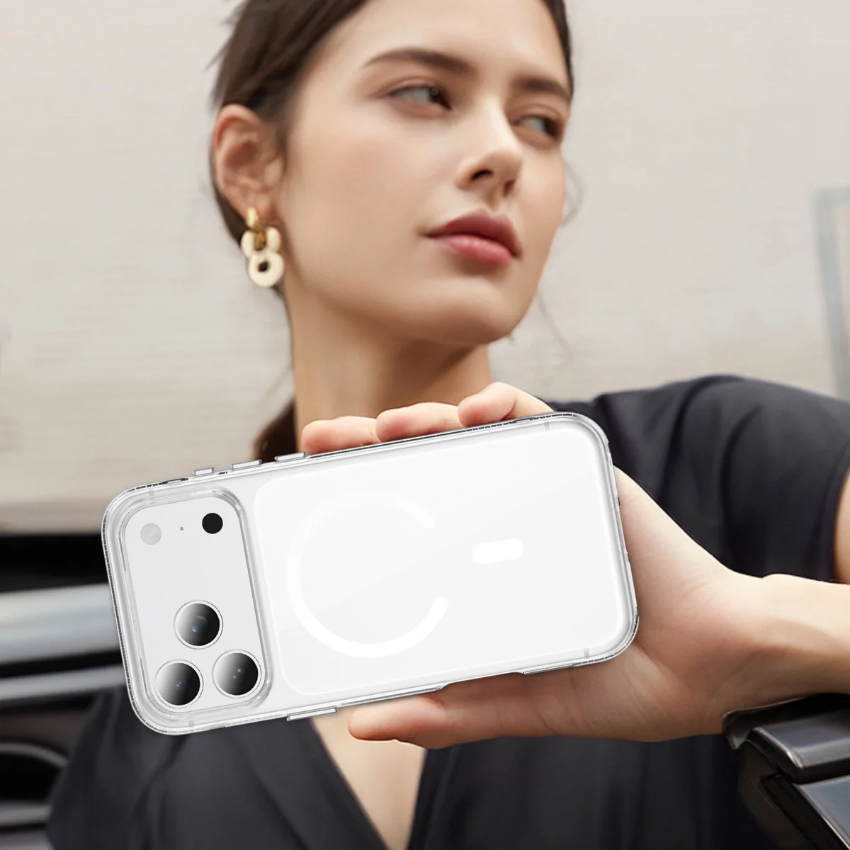 cross-border compatible with iPhone18ProMax phone case crystal diamond magnetic attachment wireless charging Apple 18Pro protective case