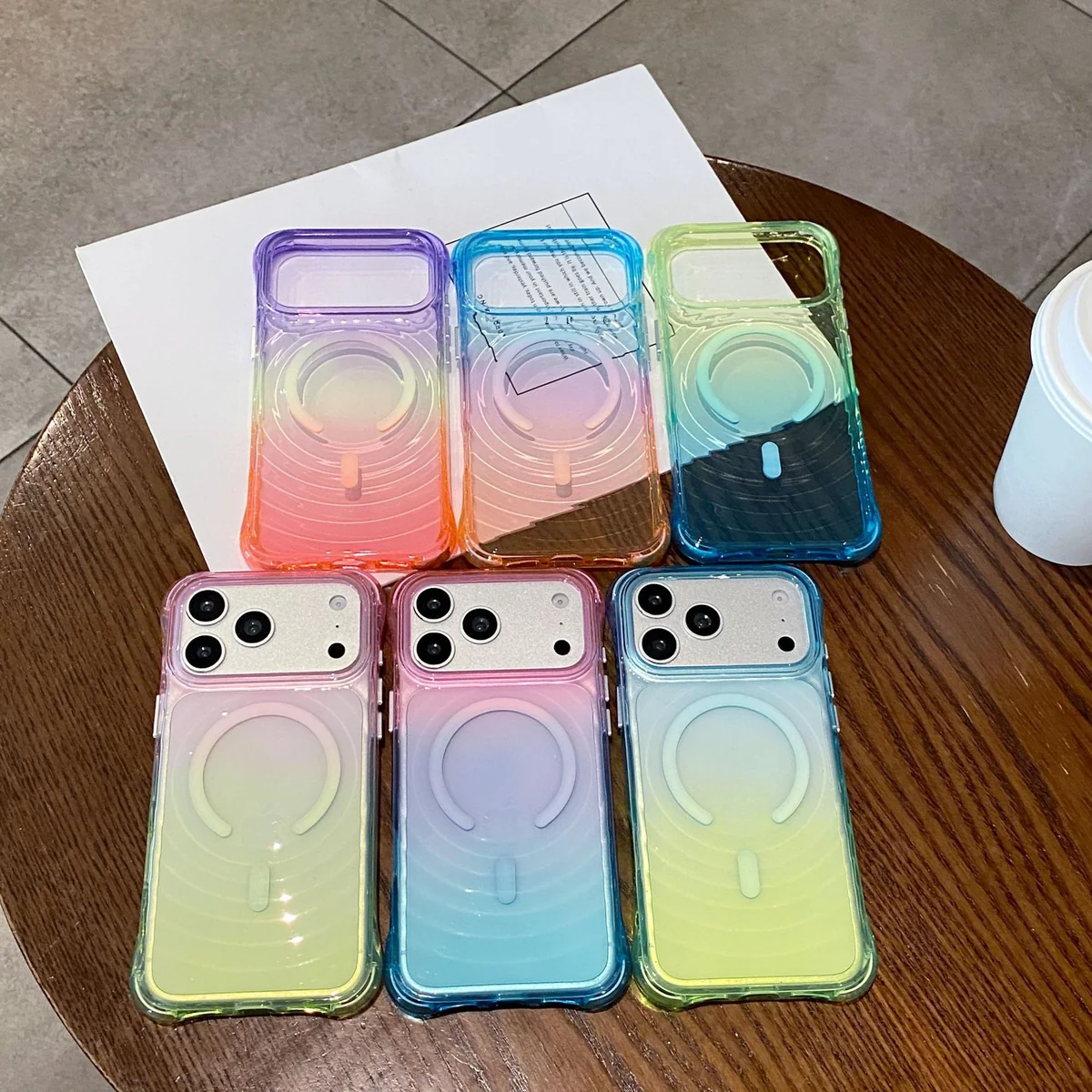 cross-border compatible with IP18ProMax phone case Ripple case magnetic attachment three-color gradient 2.3mmTPU Apple 18Pro